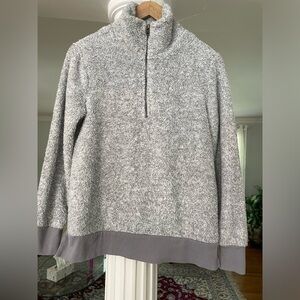 Le verde women’s half zip pullover fleece size Small. Color light gray